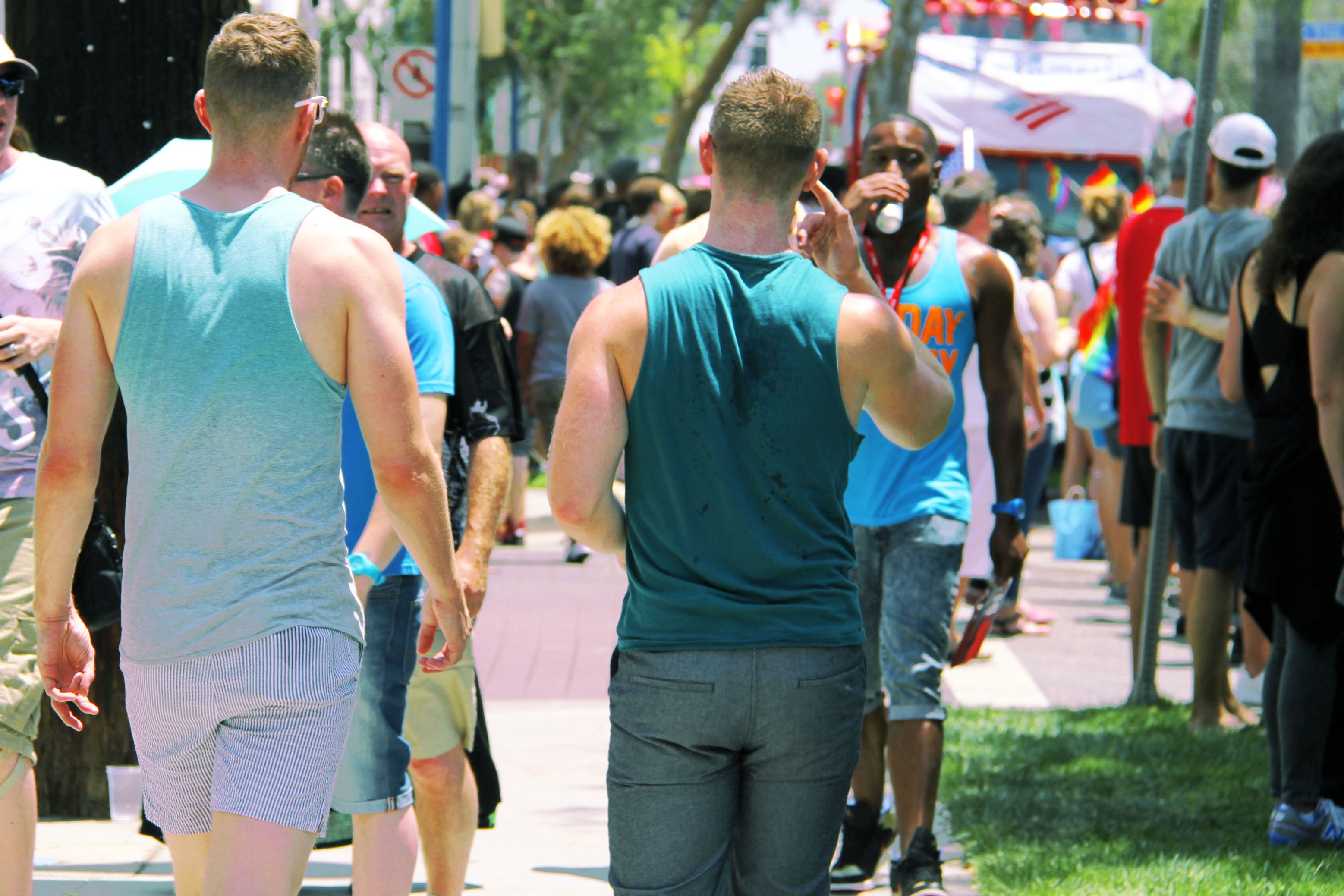 what to wear on gay pride day